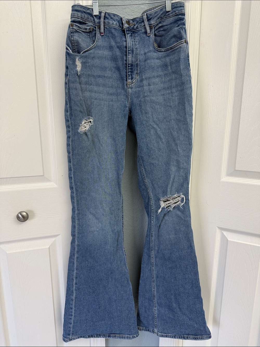 Idyllwind Women's Blue Distressed Flare Jeans size 12